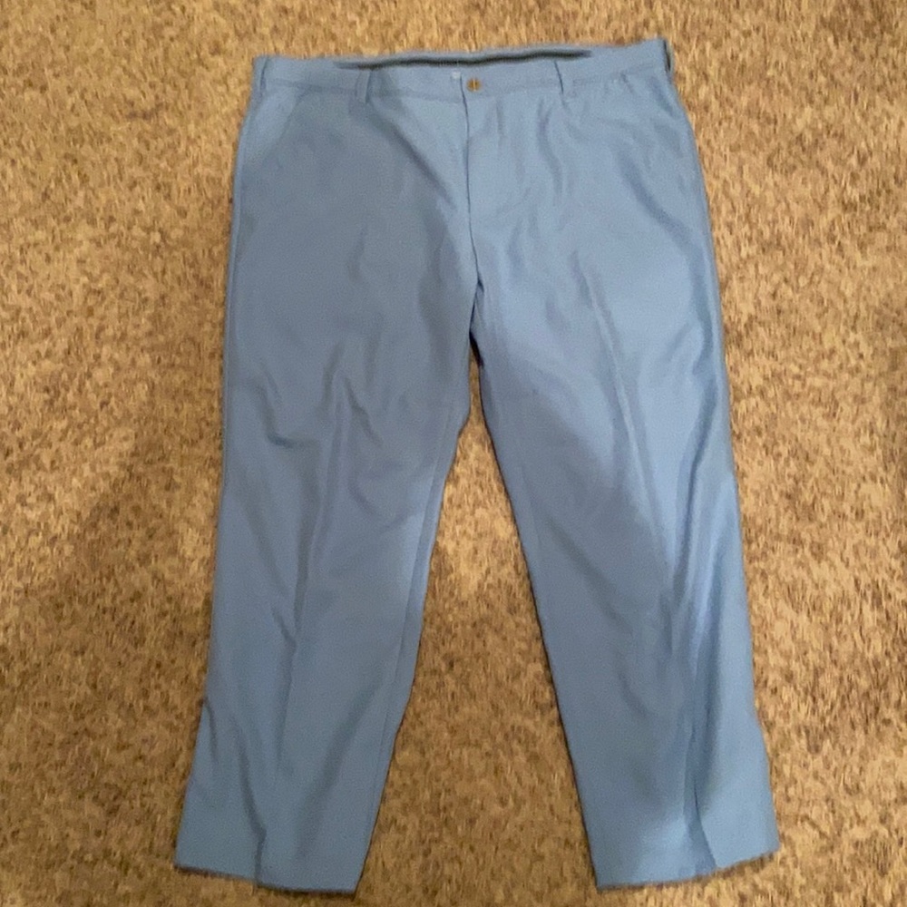 IZOD Men's golf pants. 42/30